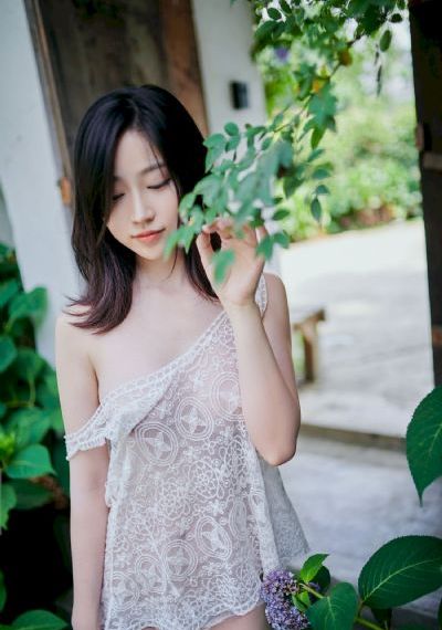 被门卫大爷揉的校花