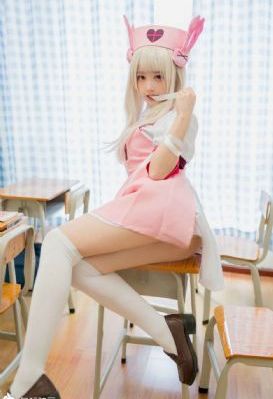 海边的女人