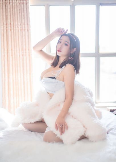 夜晚玩耍生活
