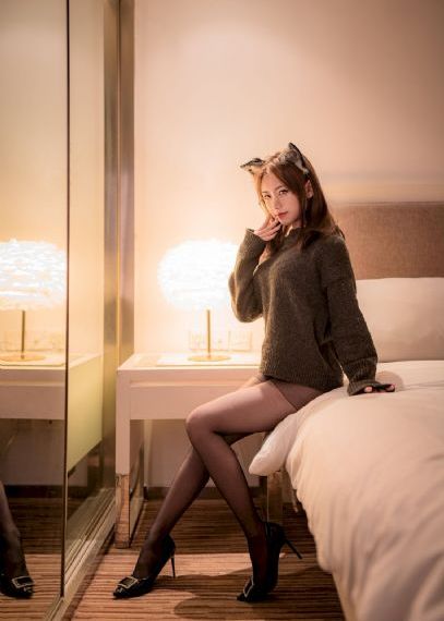 安娜女秘书