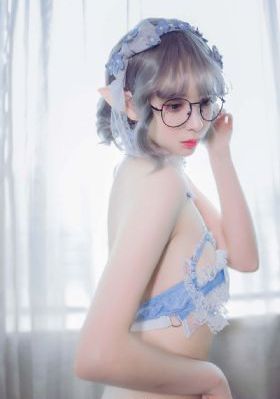 调教美女网站