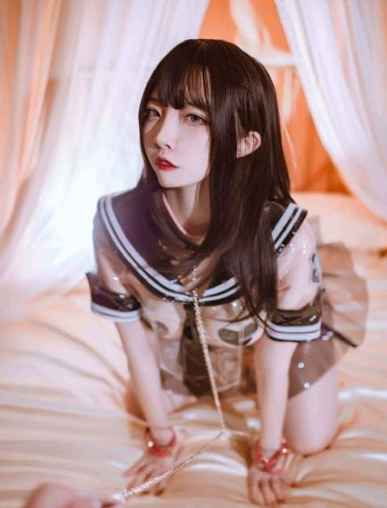 王后伞下